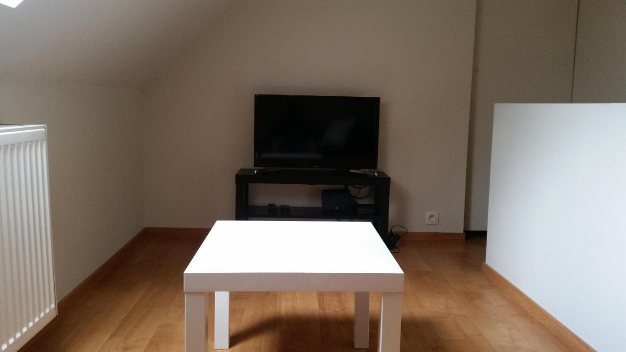Het Kanaalhuis Kortrijk Buitenkant foto